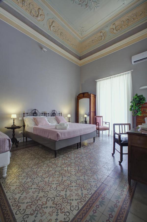 Palazzo Pastura B&B And Apartments Katania Zewnętrze zdjęcie
