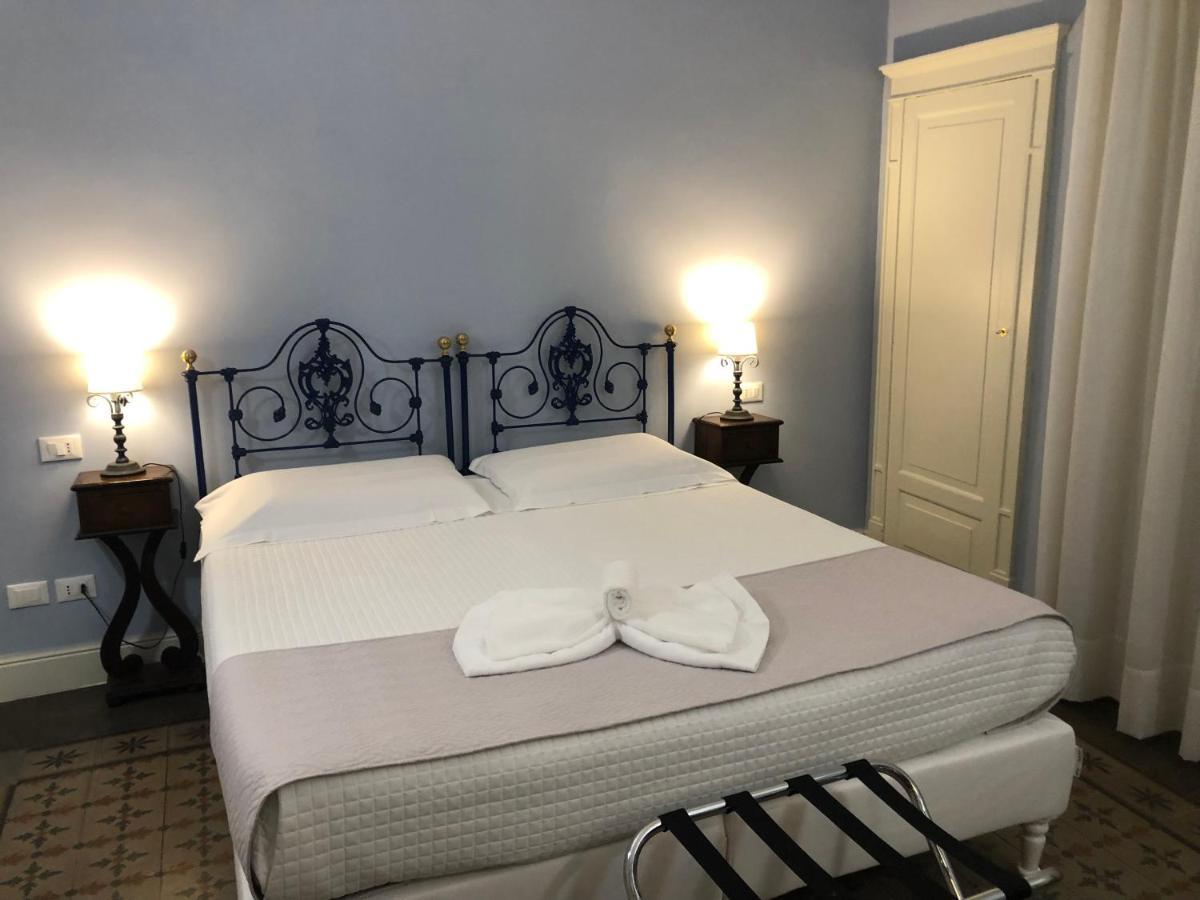 Palazzo Pastura B&B And Apartments Katania Zewnętrze zdjęcie